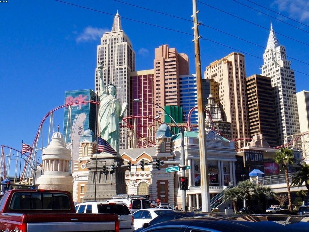 ការប្រកួតកាស៊ីណូ: ម្ចាស់កាស៊ីណូ និងការប្រកួតដែលគួរឱ្យចាប់អារម្មណ៍